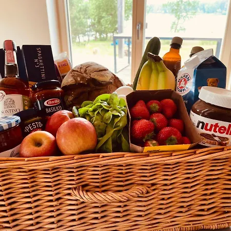 Holiday home Luxurioeses Privathaus Am Hoelzernen See Gross Koris