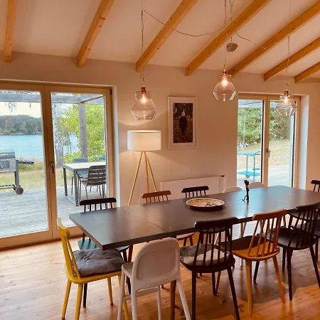 Holiday home Luxurioeses Privathaus Am Hoelzernen See *